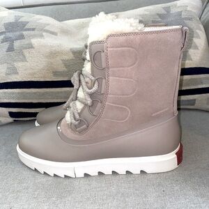 SOREL Joan Of Arctic Next Lite Boots  10 | Omega Taupe Fawn Shearling Lining NEW